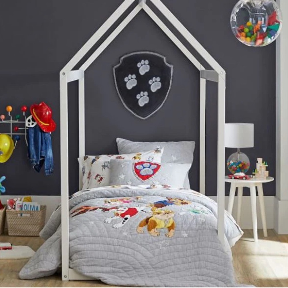 Pottery Barn Kids Collectors Lamp